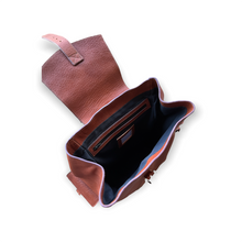 Carica l'immagine nel visualizzatore di Gallery, Around Tuscany