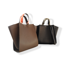 Carica l&#39;immagine nel visualizzatore di Gallery, Tote Bag Inside
